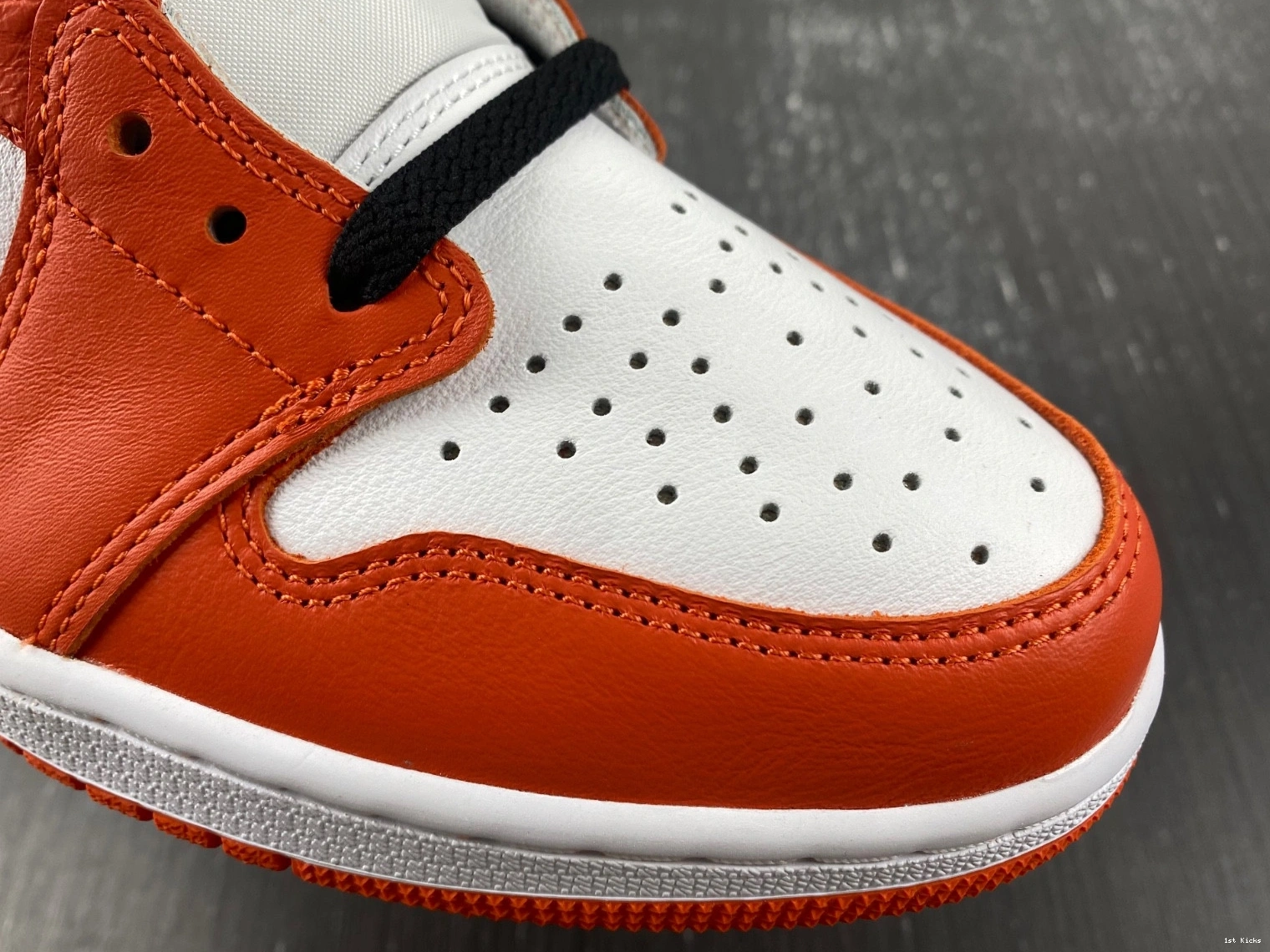 1 Jordan Low CZ0790-801 Men's Starfish - 0129